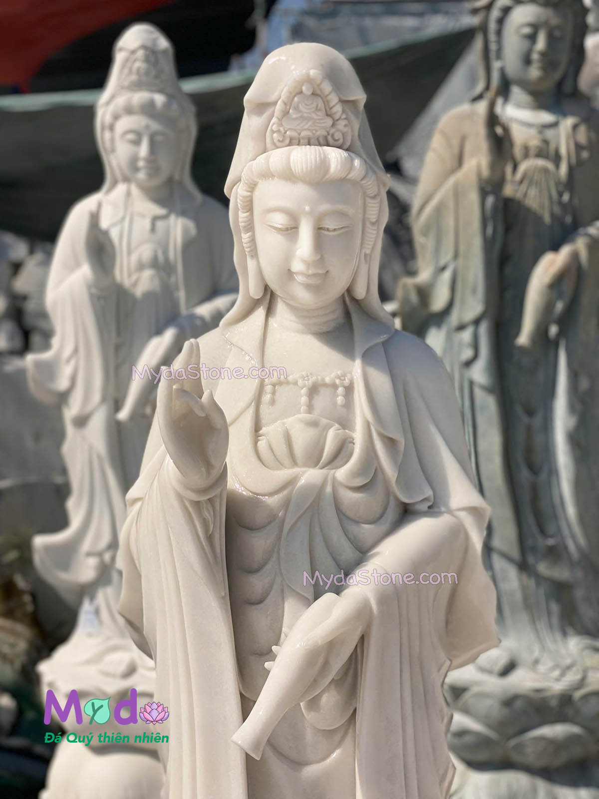 Tượng Phật Quan Âm đứng đài sen đá Cẩm Thạch Trắng
