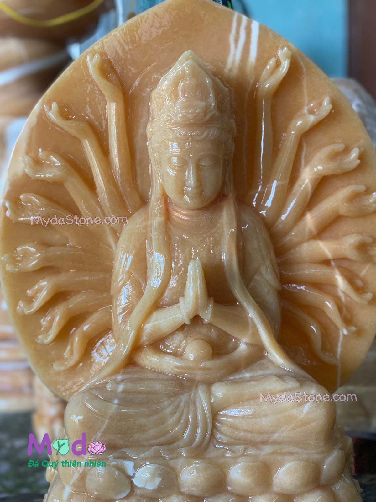 Tượng Phật Quan Âm nghìn tay nghìn mắt đá Ngọc Hoàng Long