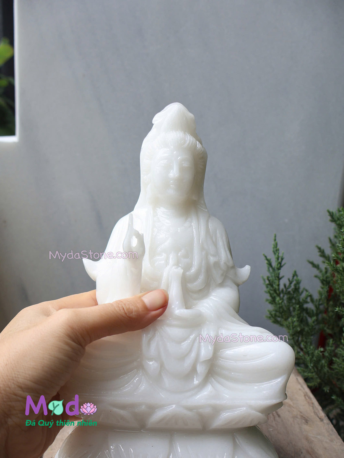 Tượng Phật Quan Âm ngồi đài sen đá Cẩm Thạch Trắng