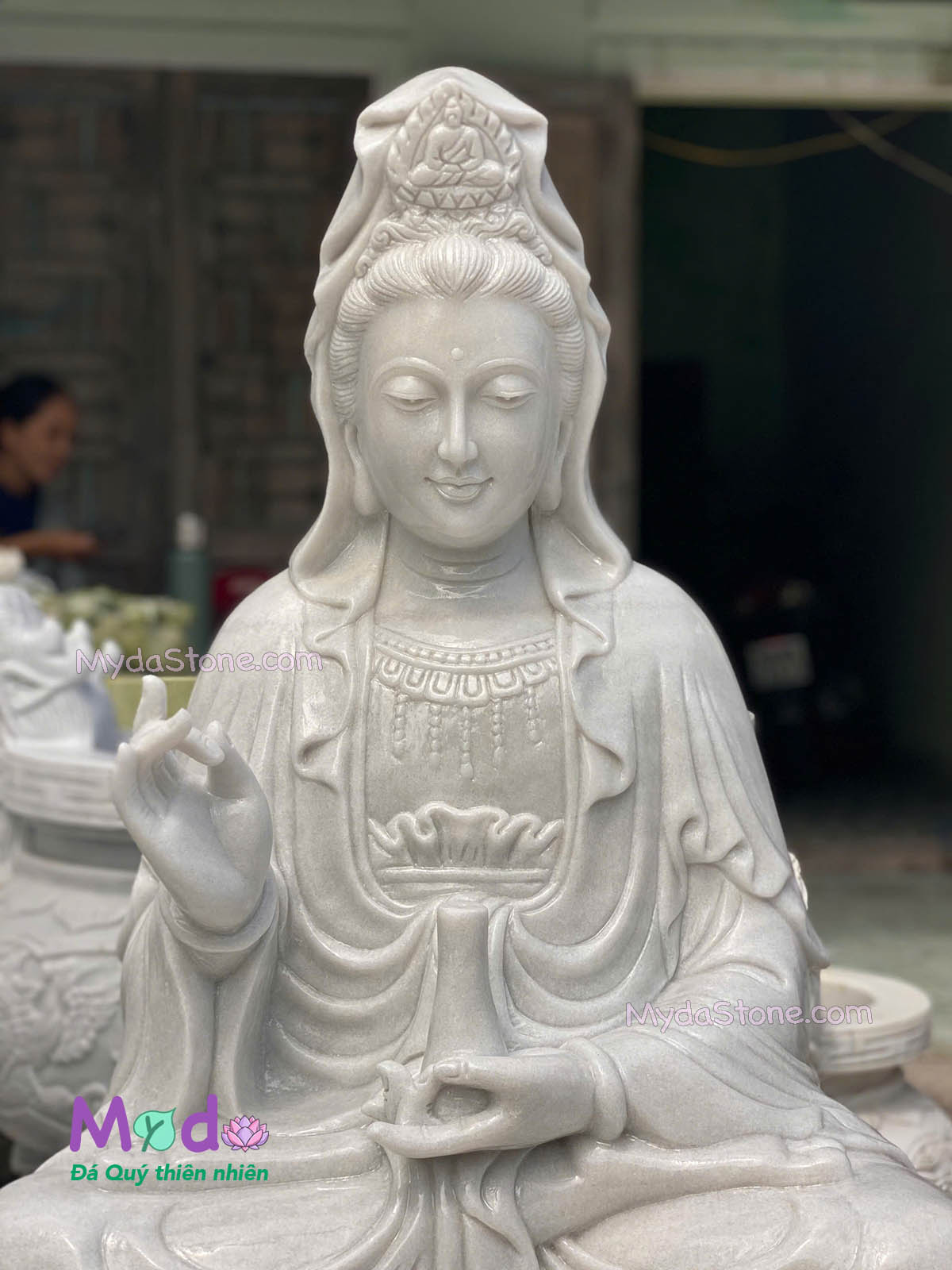 Tượng Phật Quan Âm ngồi đài sen đá Cẩm Thạch Trắng