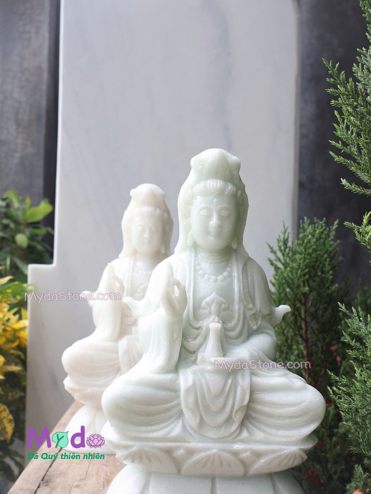 Tượng Phật Quan Âm ngồi đài sen đá Cẩm Thạch Trắng Xanh
