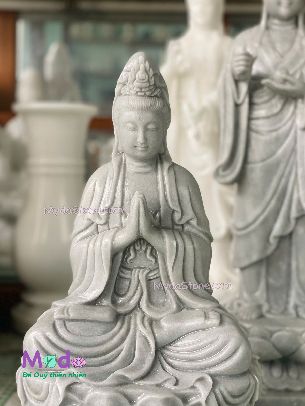 Tượng Phật Quan Âm ngồi đài sen đá Cẩm Thạch Xám