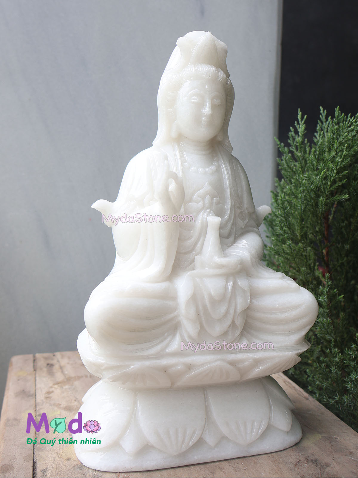 Tượng Phật Quan Âm ngồi đài sen bằng đá Cẩm Thạch Trắng