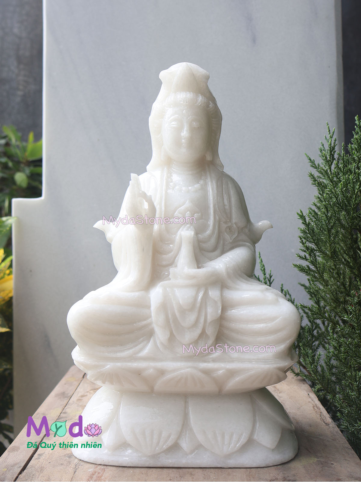Tượng Phật Quan Âm ngồi đài sen bằng đá Cẩm Thạch Trắng