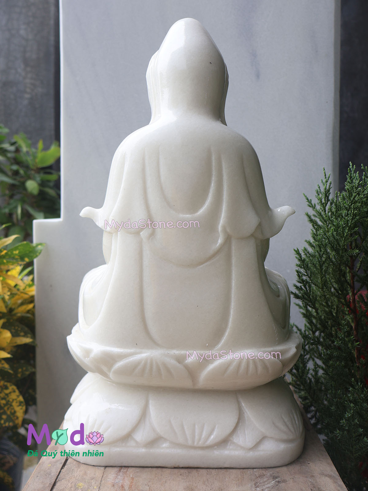 Tượng Phật Quan Âm ngồi đài sen bằng đá Cẩm Thạch Trắng