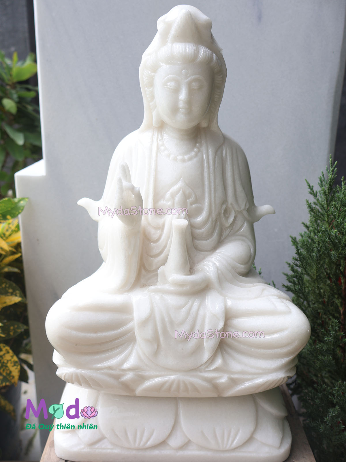 Tượng Phật Quan Âm ngồi đài sen bằng đá Cẩm Thạch Trắng