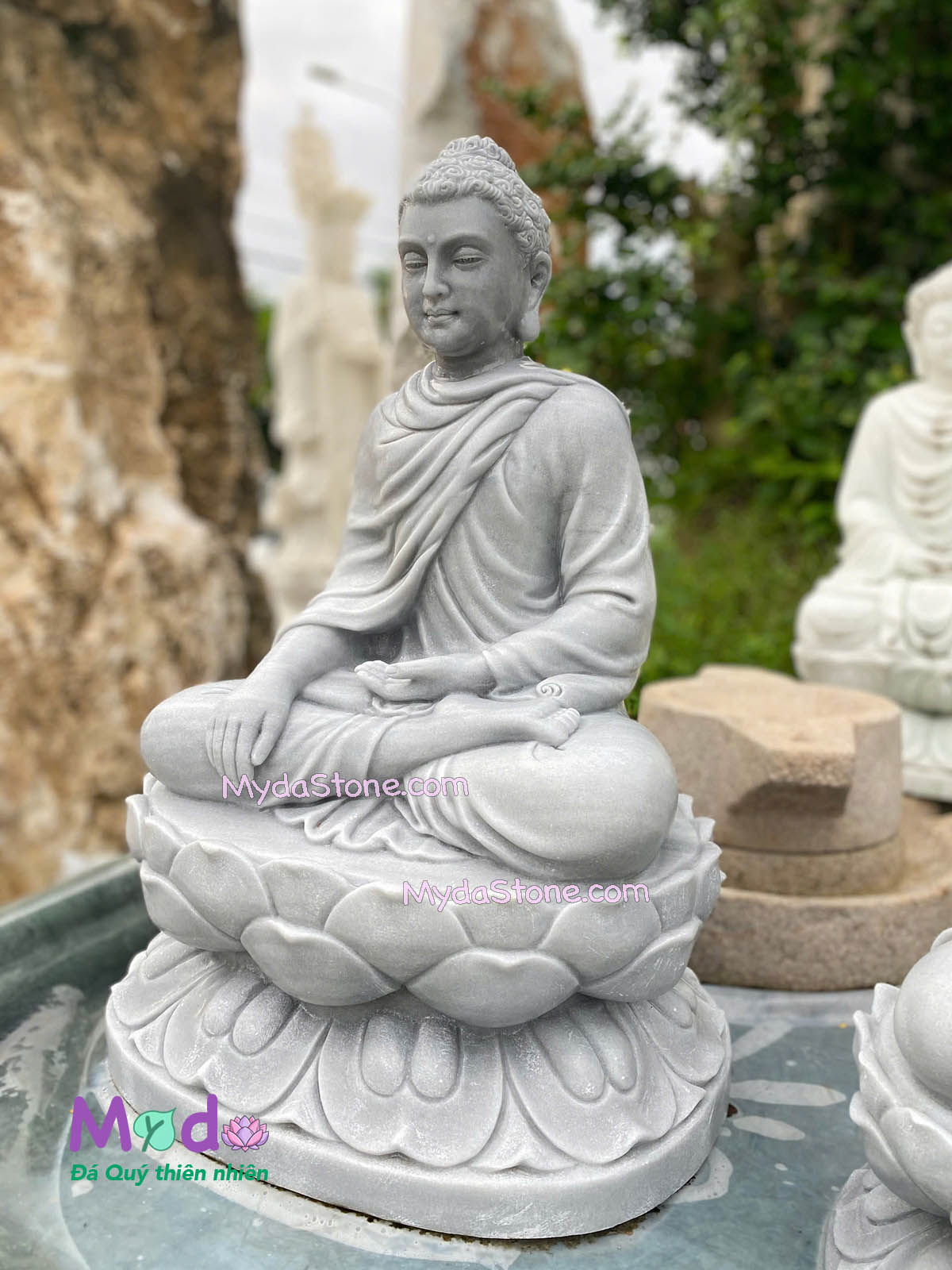 Tượng Phật Thích Ca bằng đá Cẩm Thạch Xám