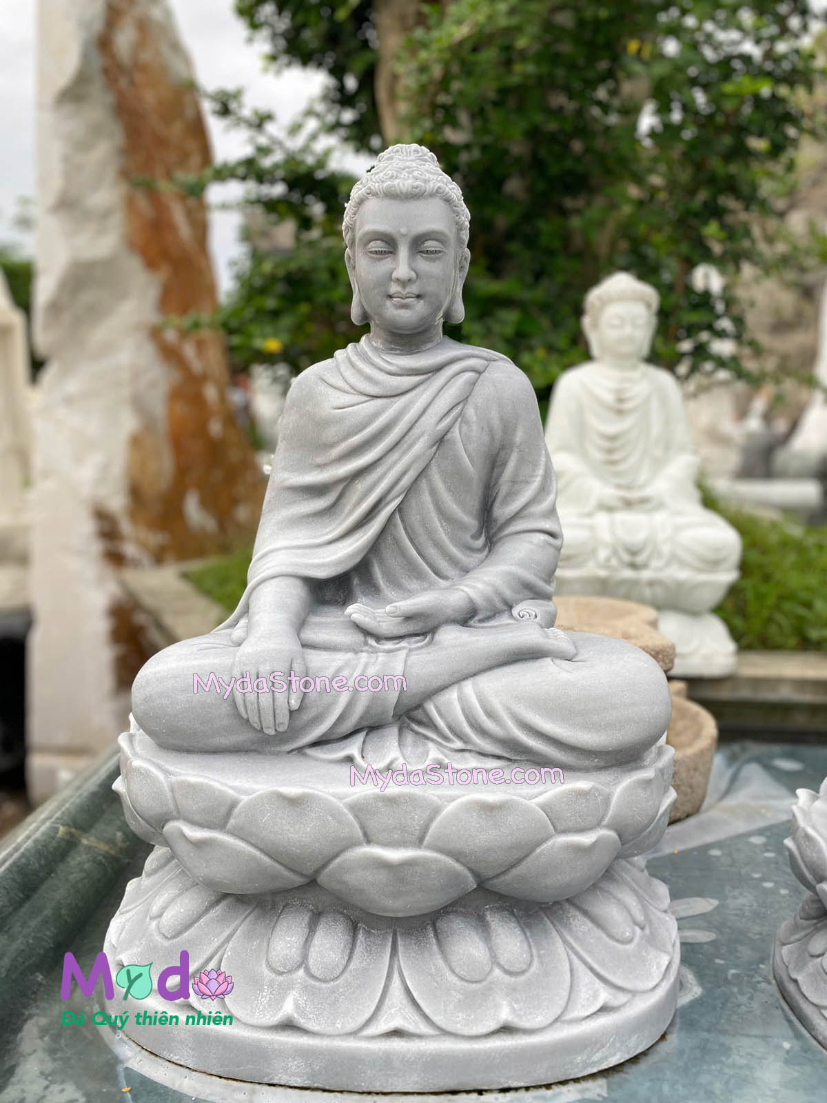Tượng Phật Thích Ca bằng đá Cẩm Thạch Xám