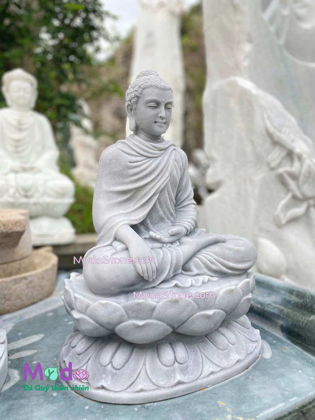 Tượng Phật Thích Ca bằng đá Cẩm Thạch Xám