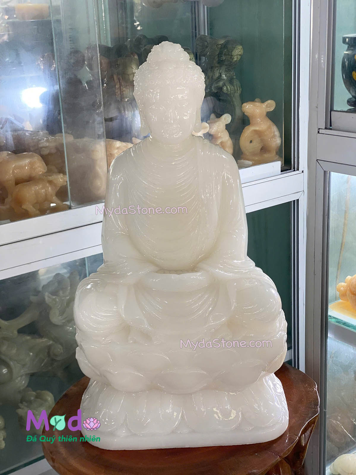 Tượng Phật Thích Ca đá Thạch Anh Trắng
