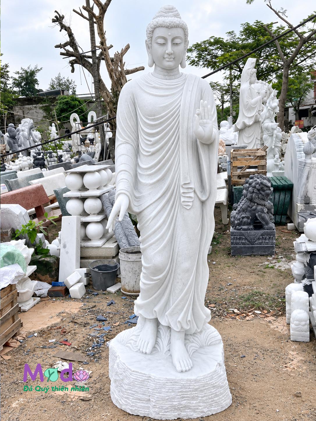 Tượng Phật Thích Ca đứng đá Cẩm Thạch Trắng