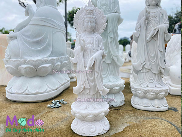 Tượng Quan Âm đứng đài sen bằng đá Cẩm Thạch Trắng
