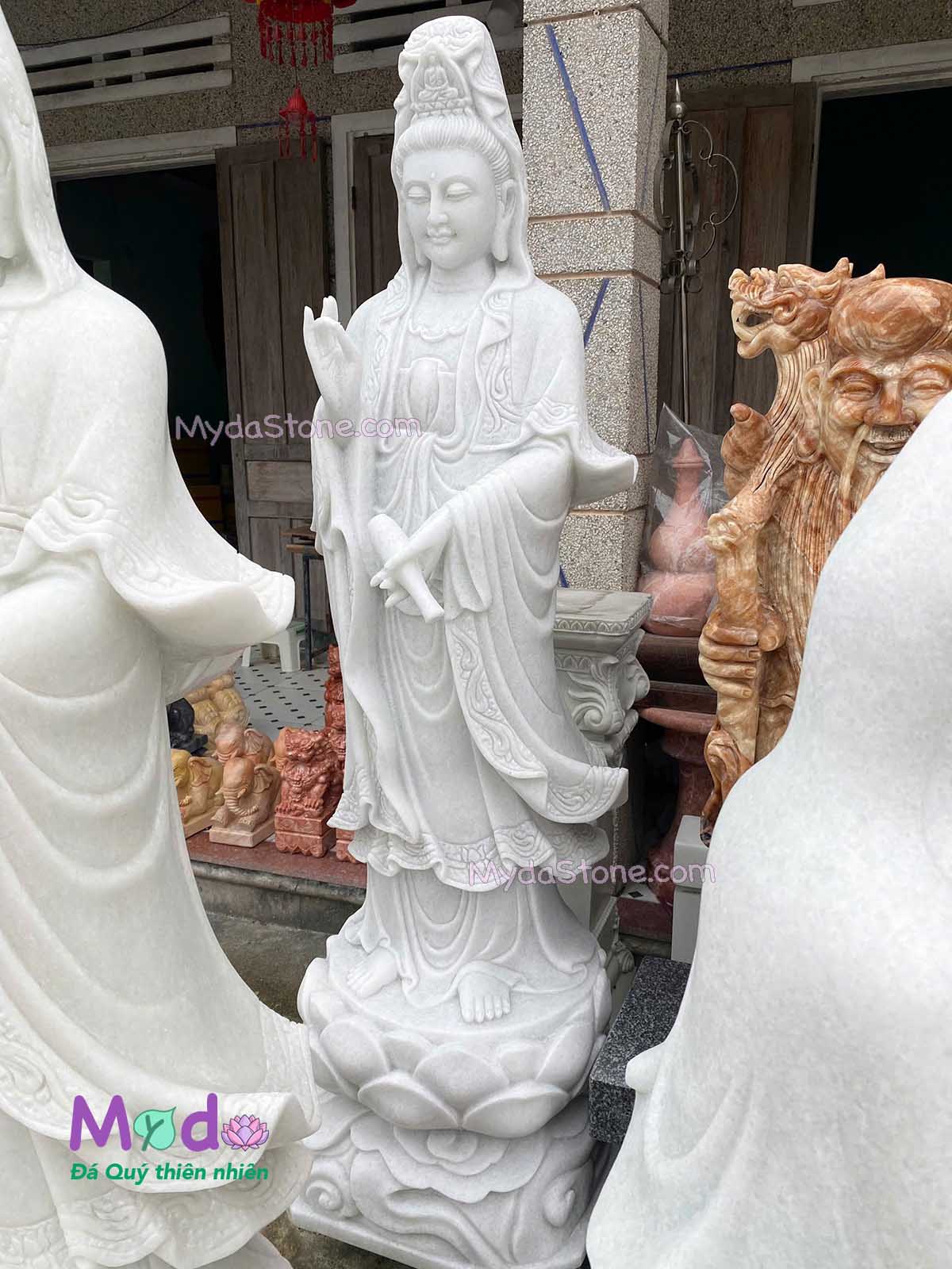 Tượng Quan Âm đứng đài sen đá Cẩm Thạch Trắng Xanh