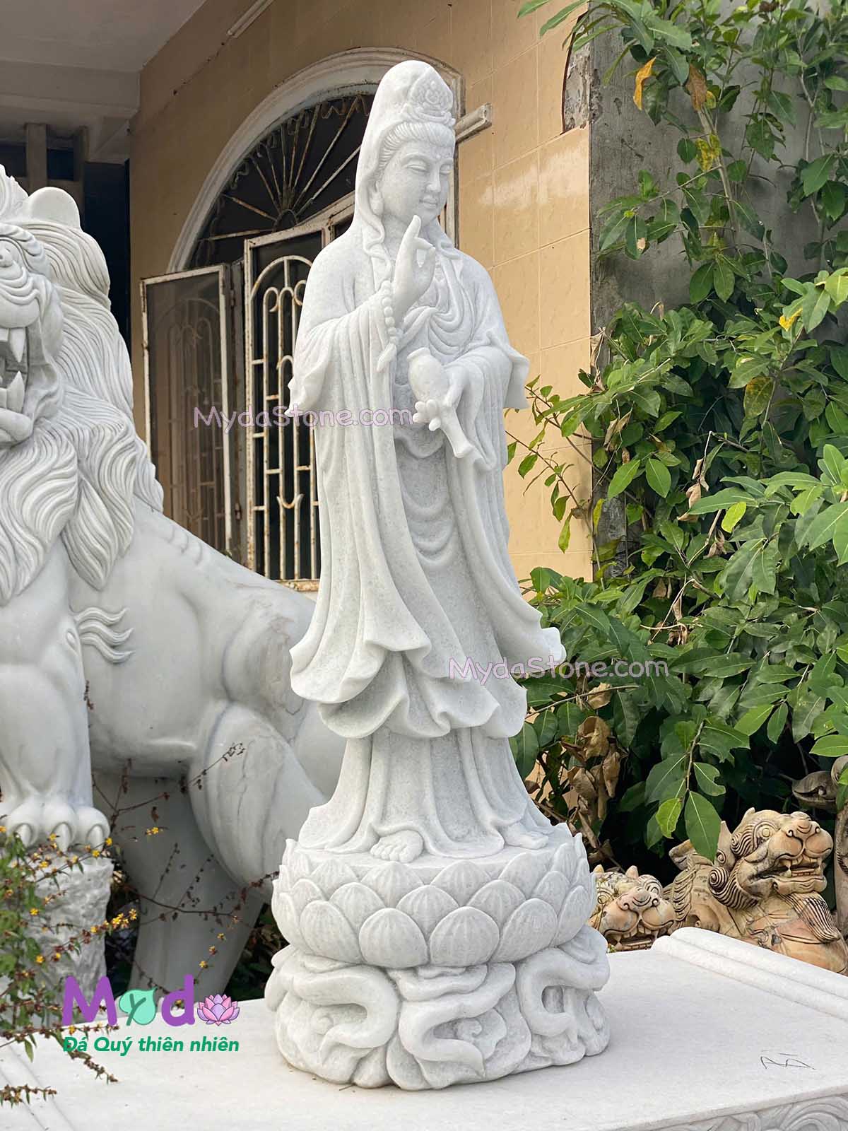 Tượng Phật Quan Âm đứng đài sen đá Cẩm Thạch Trắng Xanh