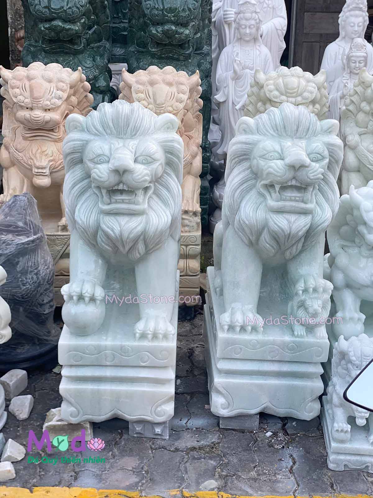 Tượng Sư Tử đá Cẩm Thạch Trắng Xanh