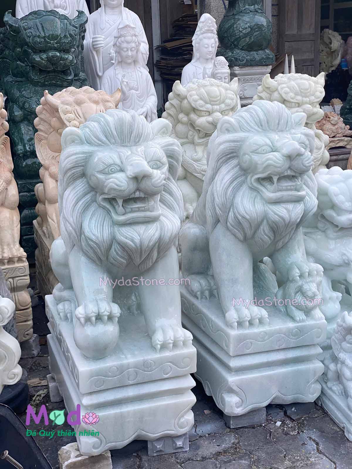Tượng Sư Tử đá Cẩm Thạch Trắng Xanh