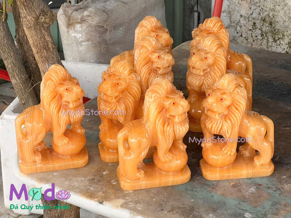 Tượng Sư Tử đá Ngọc Hoàng Long