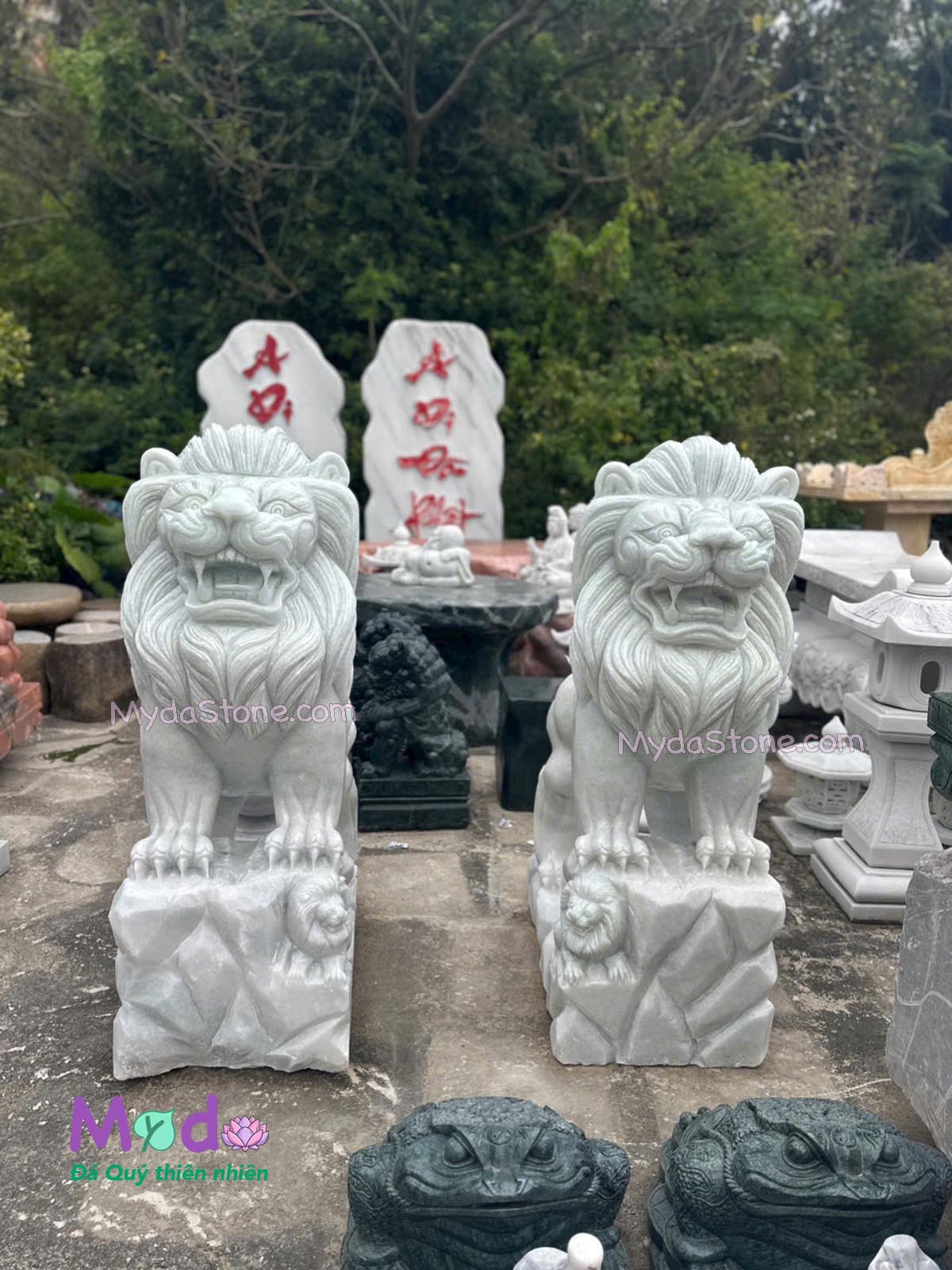 Tượng Sư Tử để Mộ đá Cẩm Thạch Trắng Xanh