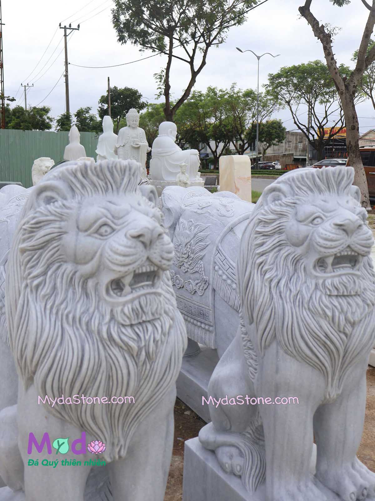 Tượng Sư Tử ngồi bằng đá Cẩm Thạch Trắng Xám