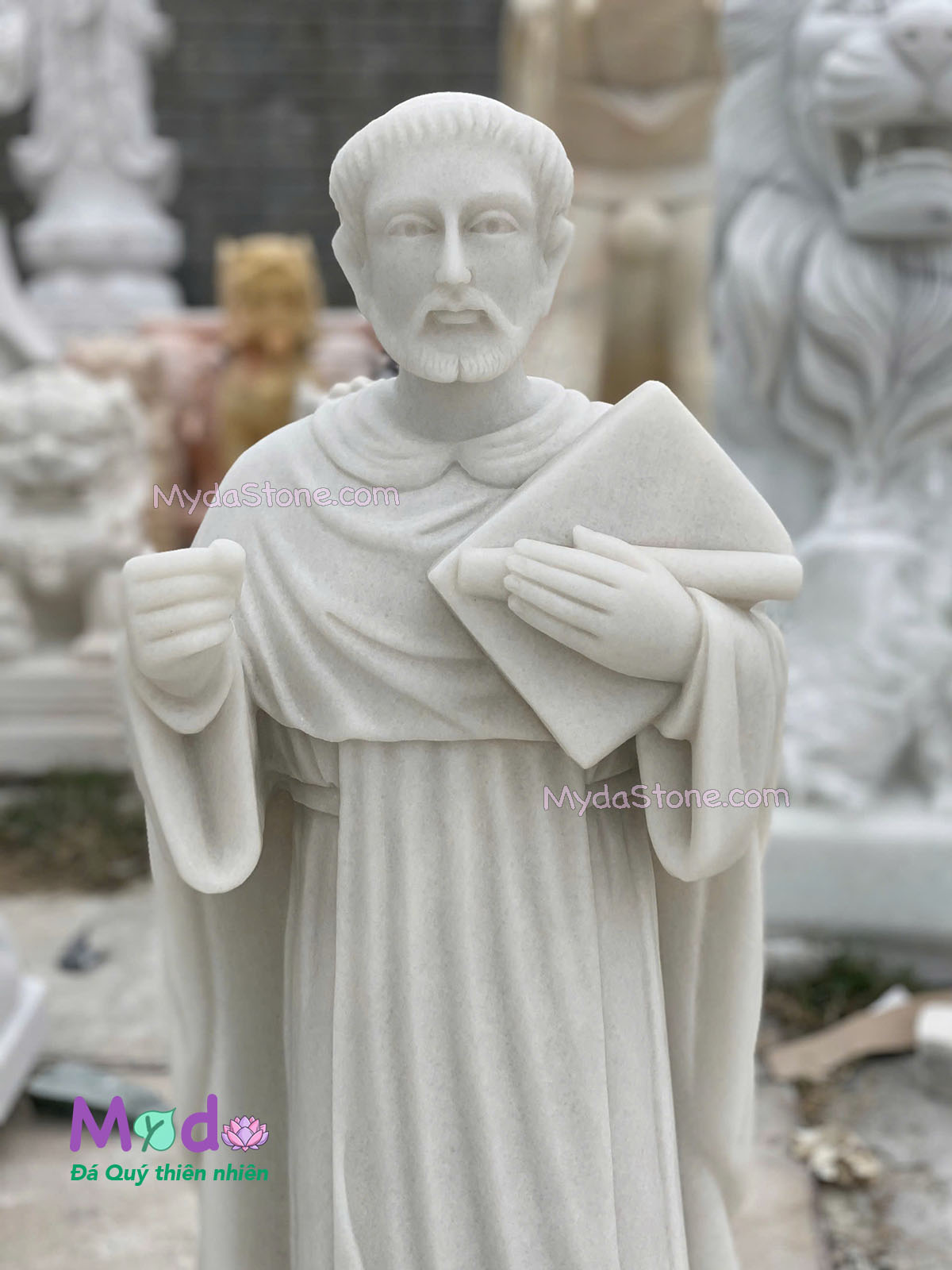 Tượng Thánh Đa Minh Đá Cẩm Thạch Trắng