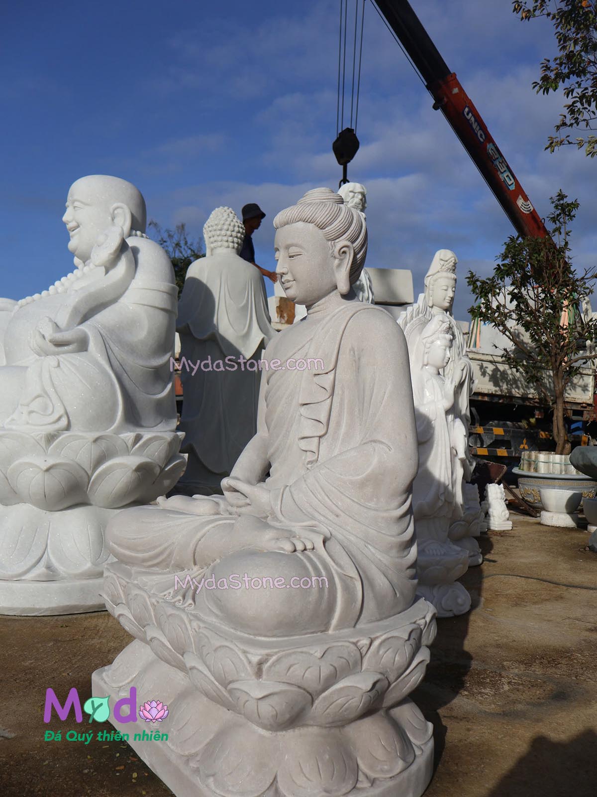 Tượng Phật Thích Ca ngồi đài sen đá Cẩm Thạch Trắng Xám