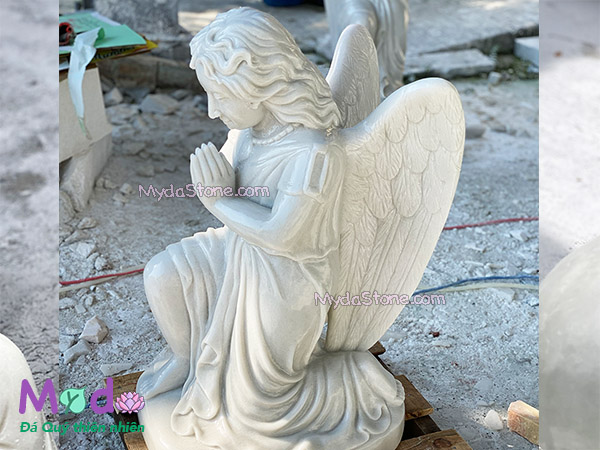 Tượng Thiên Thần quỳ gối đá Cẩm Thạch Trắng