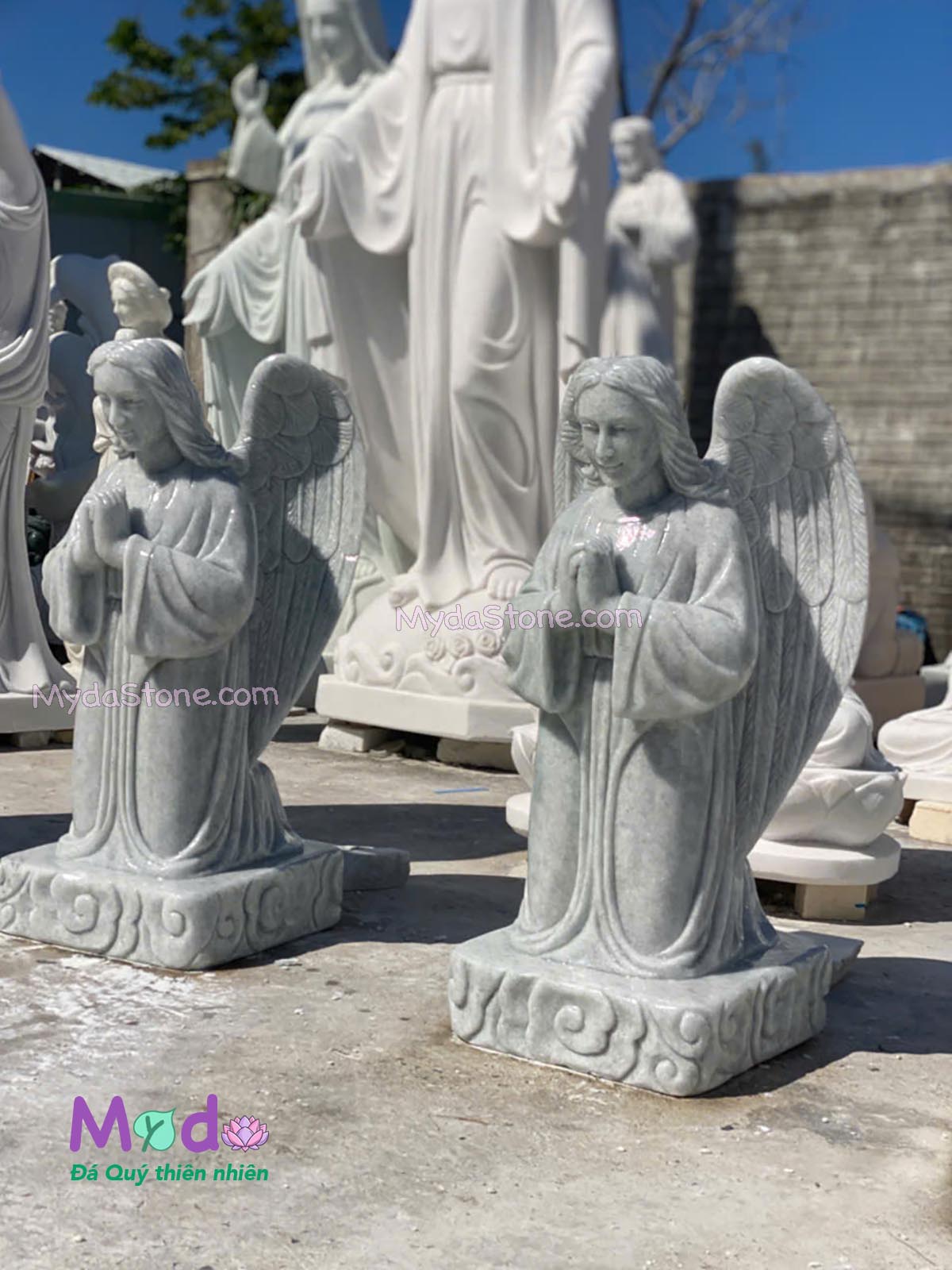 Tượng Thiên Thần quỳ gối đá Cẩm Thạch Trắng Xanh