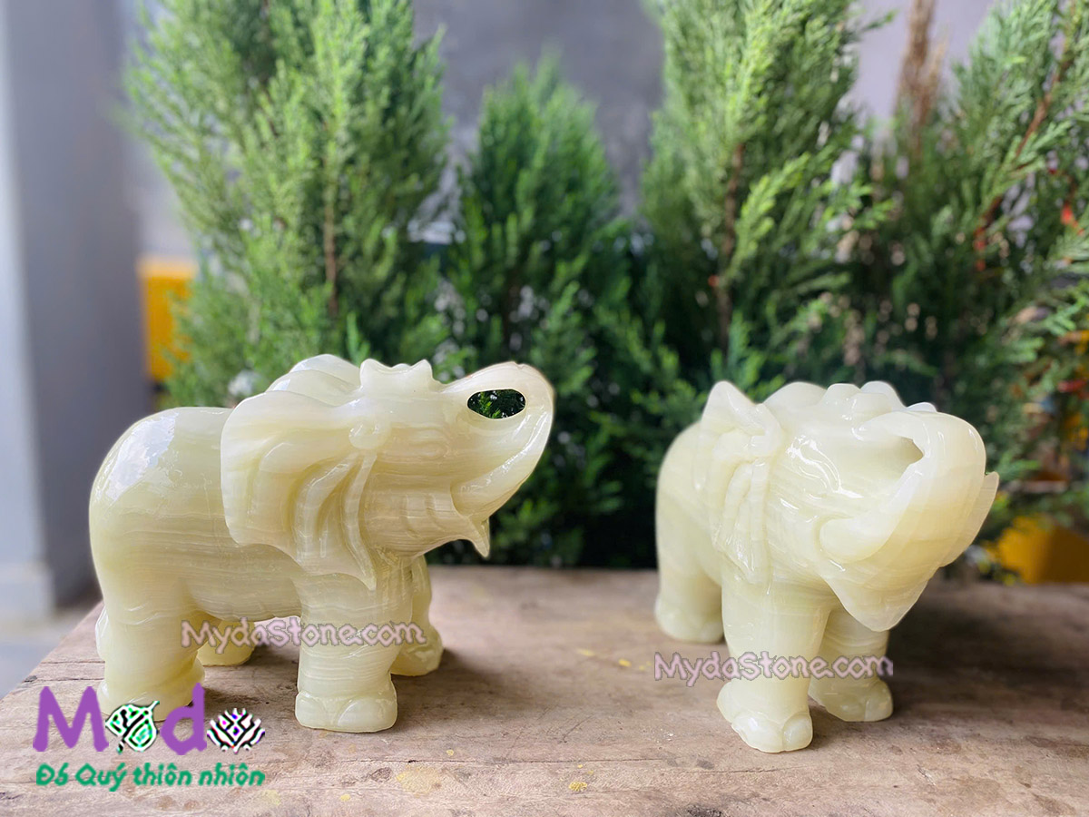 Tượng Voi bằng đá Ngọc Xanh Pakistan