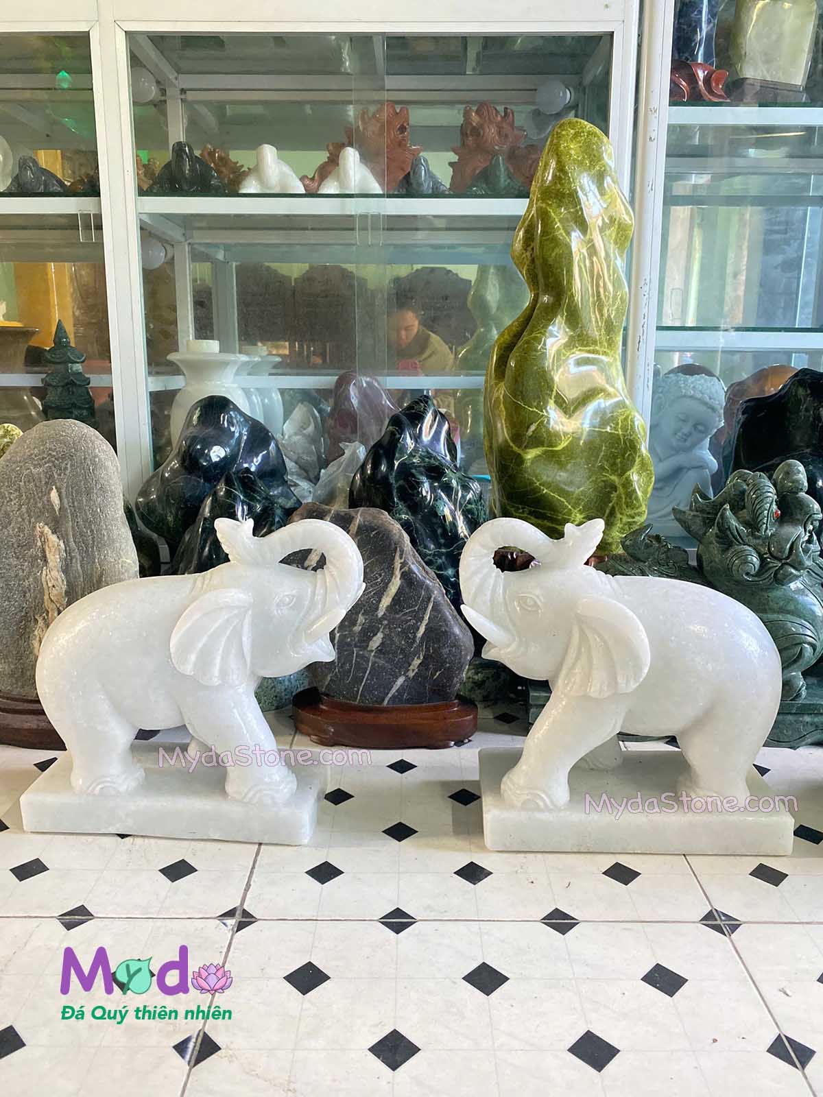 Tượng Voi đứng đá Cẩm Thạch Trắng