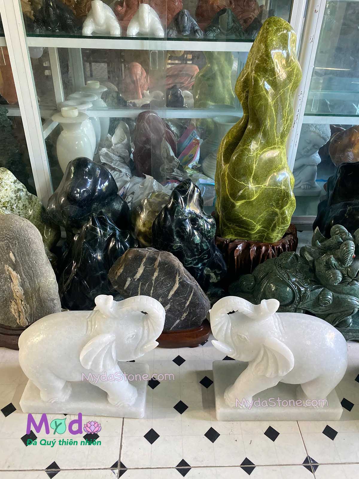 Tượng Voi đứng đá Cẩm Thạch Trắng