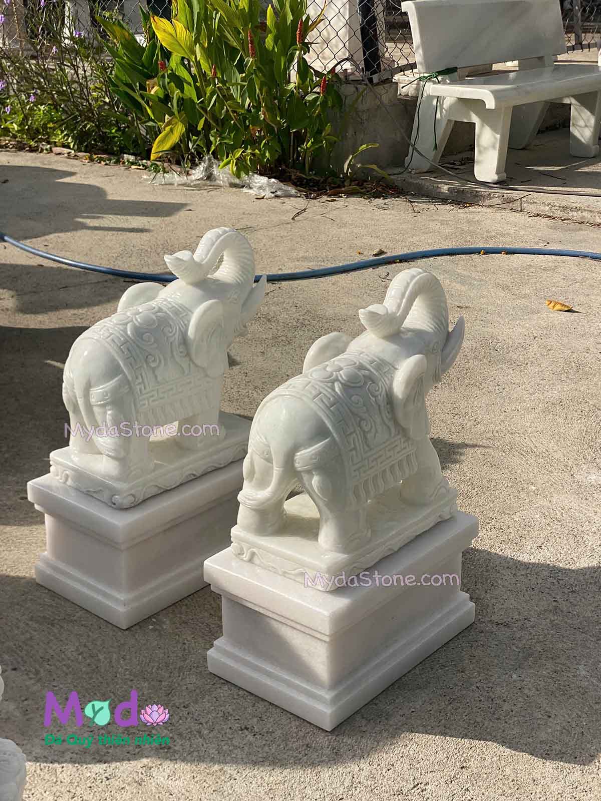 Tượng Voi đá Cẩm Thạch Trắng