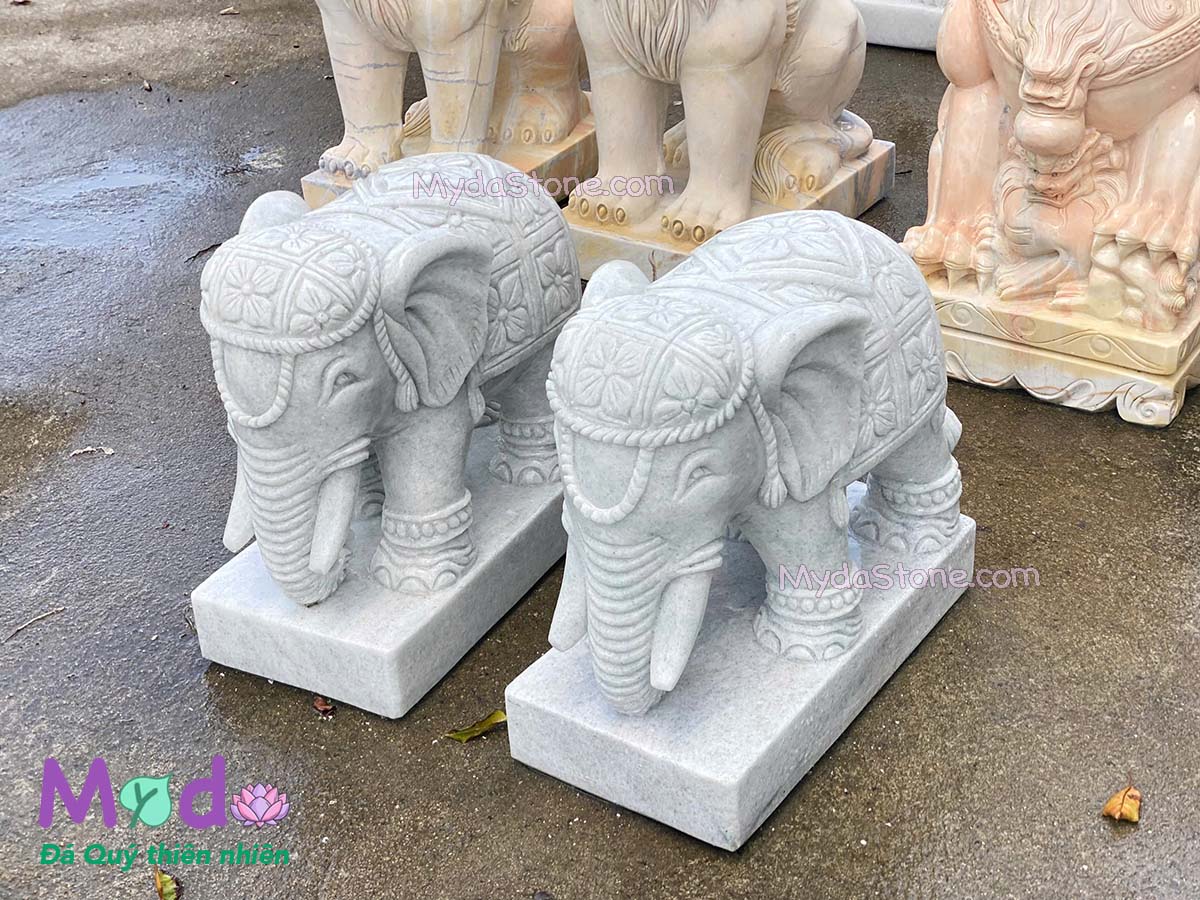 Tượng Voi đứng đá Cẩm Thạch Trắng Xanh