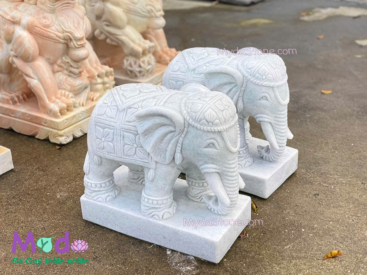 Tượng Voi đứng đá Cẩm Thạch Trắng Xanh