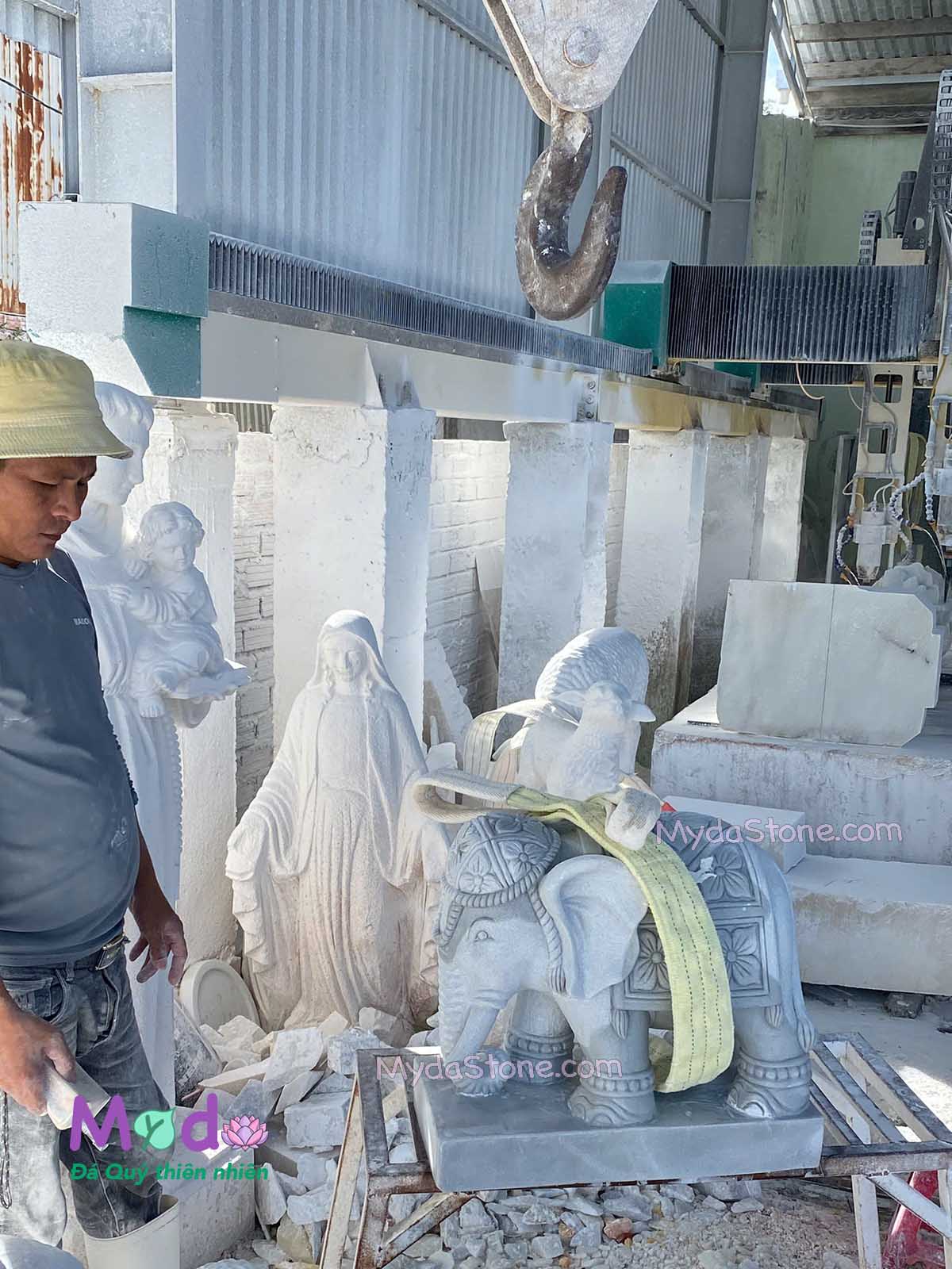 Tượng Voi để Lăng Mộ Đá Cẩm Thạch Xám