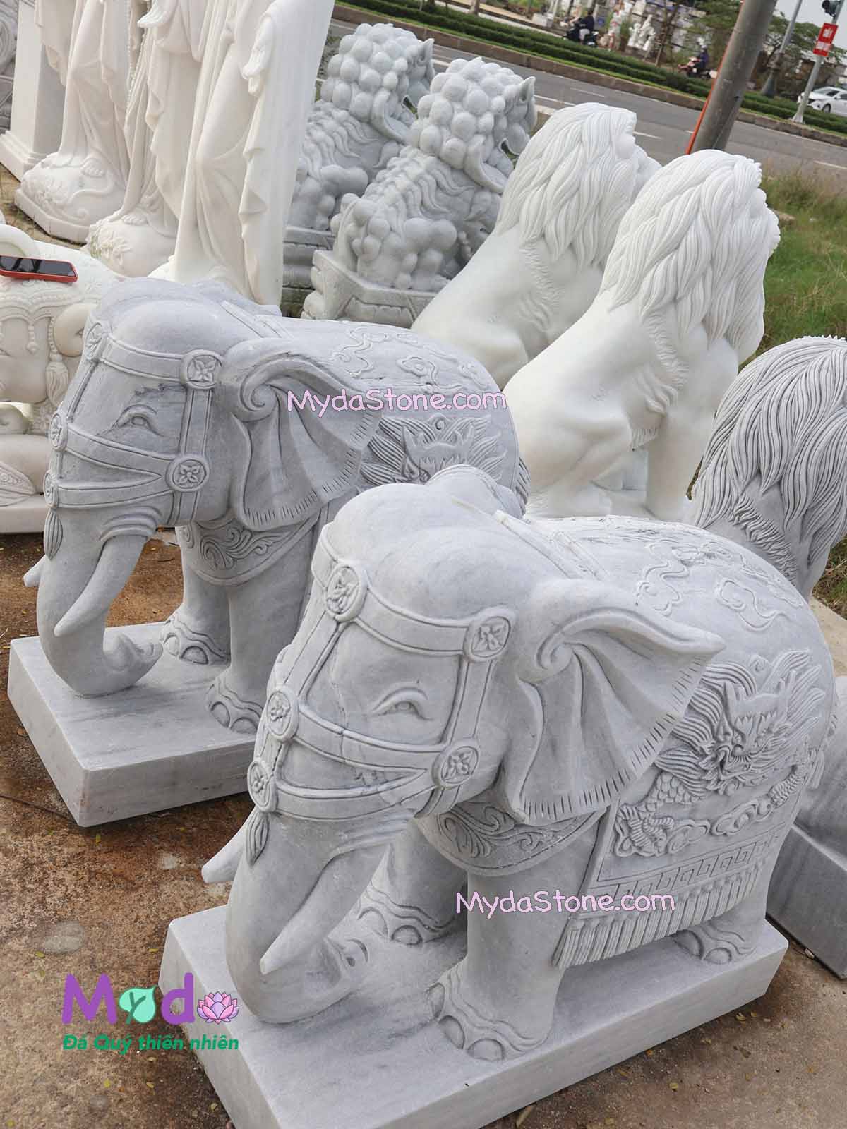 Tượng Voi đứng bằng đá Cẩm Thạch Trắng Xám