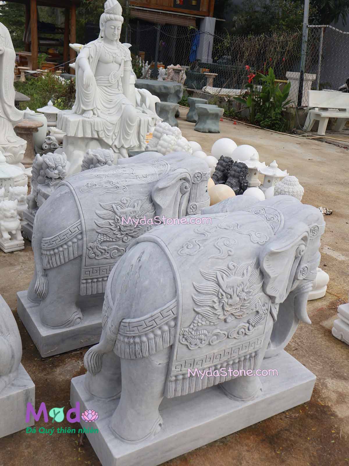 Tượng Voi đứng bằng đá Cẩm Thạch Trắng Xám