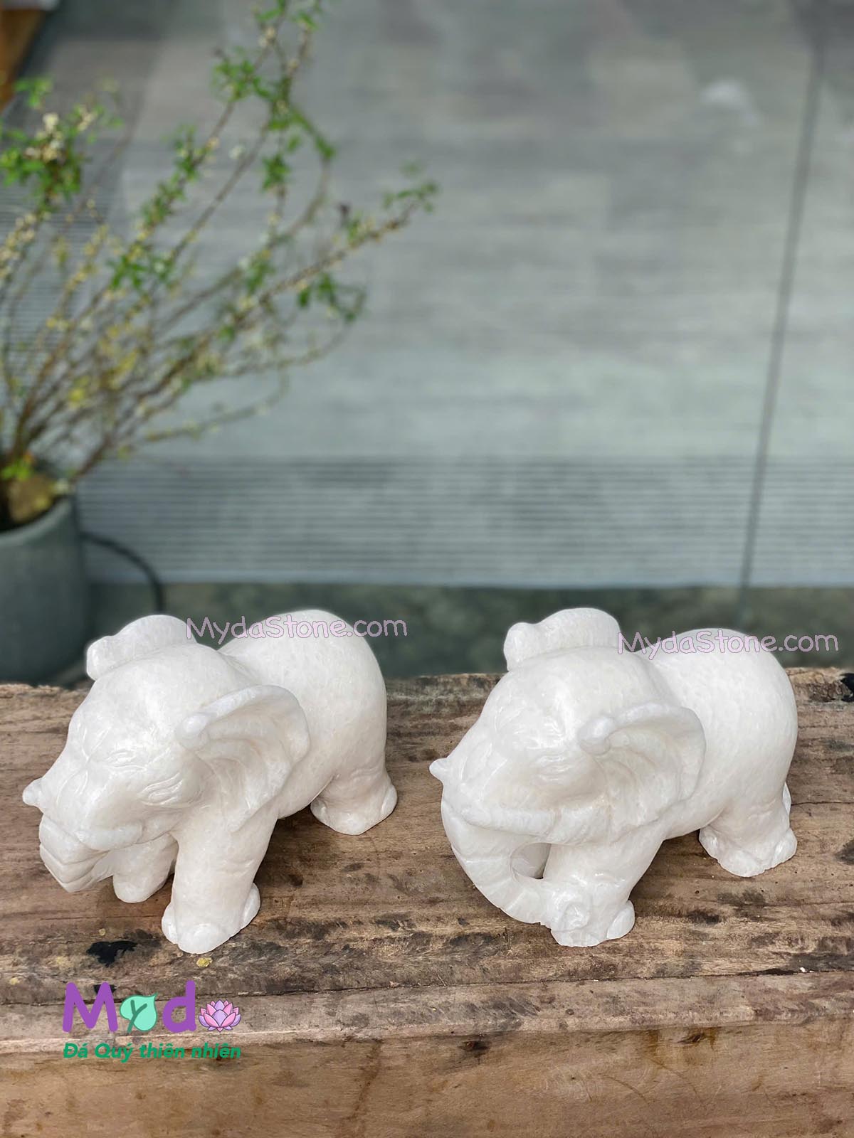 Tượng Voi đứng đá Cẩm Thạch Trắng