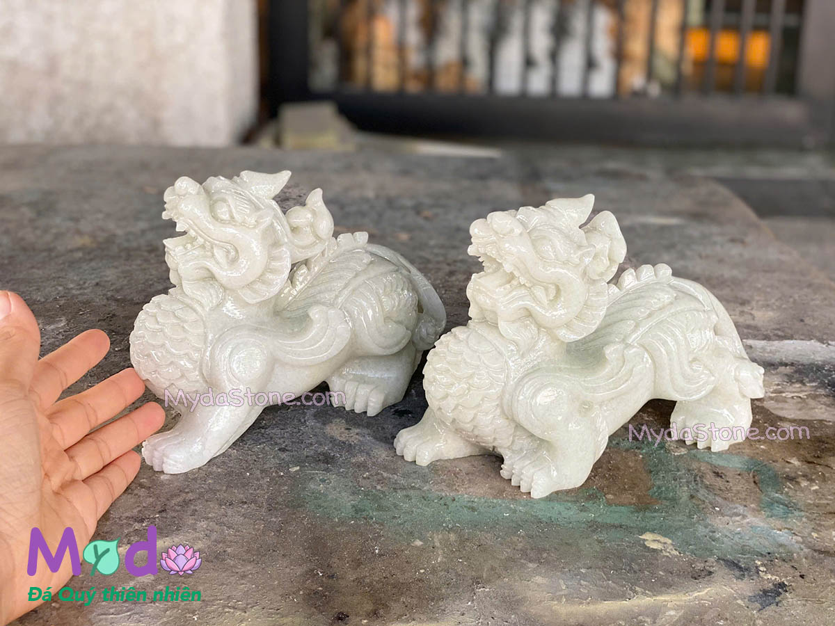 Tỳ Hưu đá Cẩm Thạch Trắng