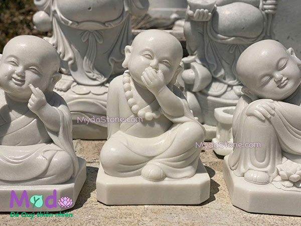 Tượng Chú Tiểu đá Cẩm Thạch Trắng