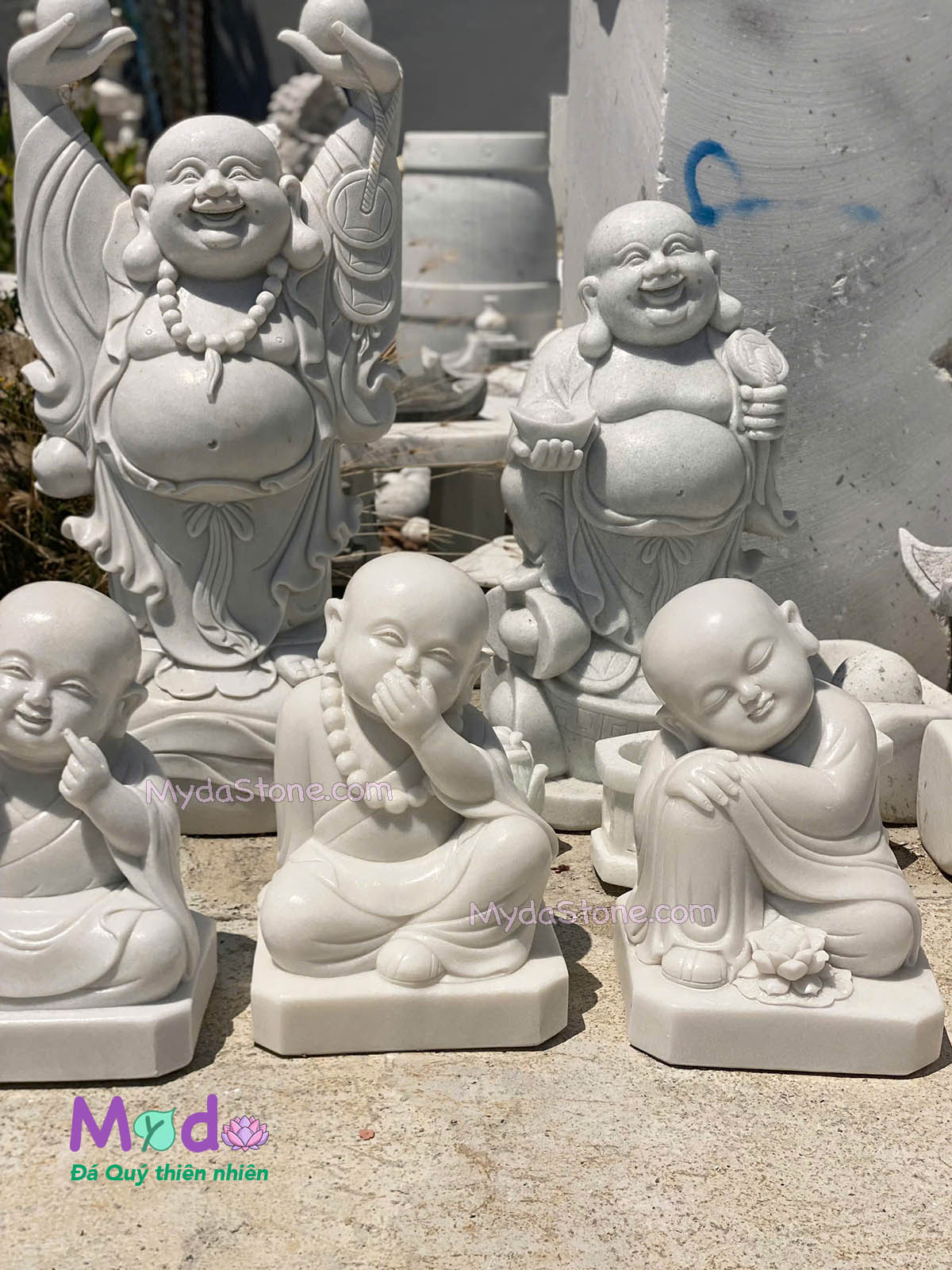 Tượng Chú Tiểu đá Cẩm Thạch Trắng