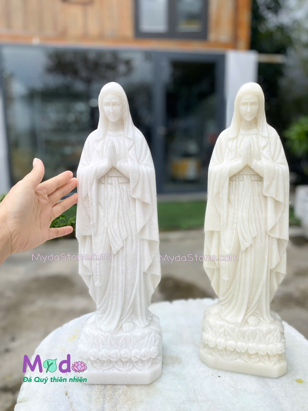 Tượng Đức Mẹ Chắp Tay đá Cẩm Thạch Trắng