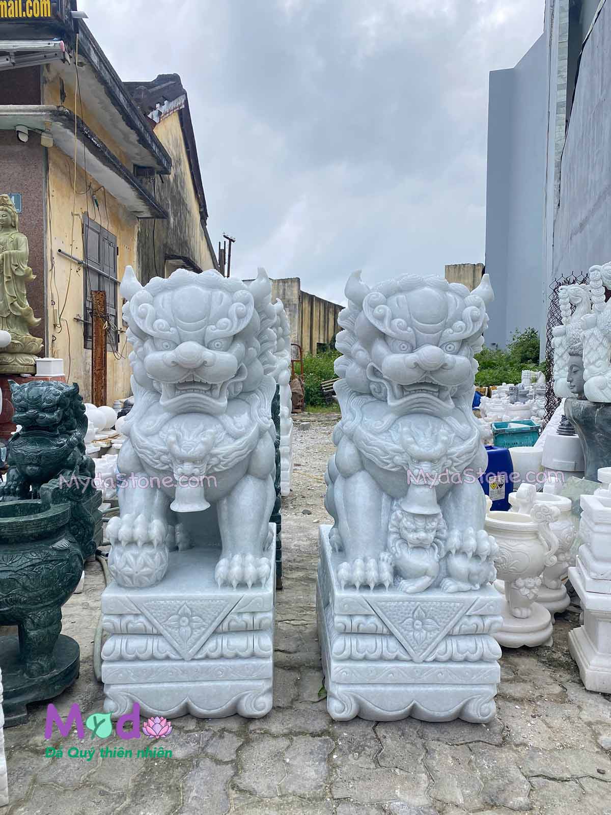 Tượng Kỳ Lân để Lăng Mộ đá Cẩm Thạch Trắng Xanh