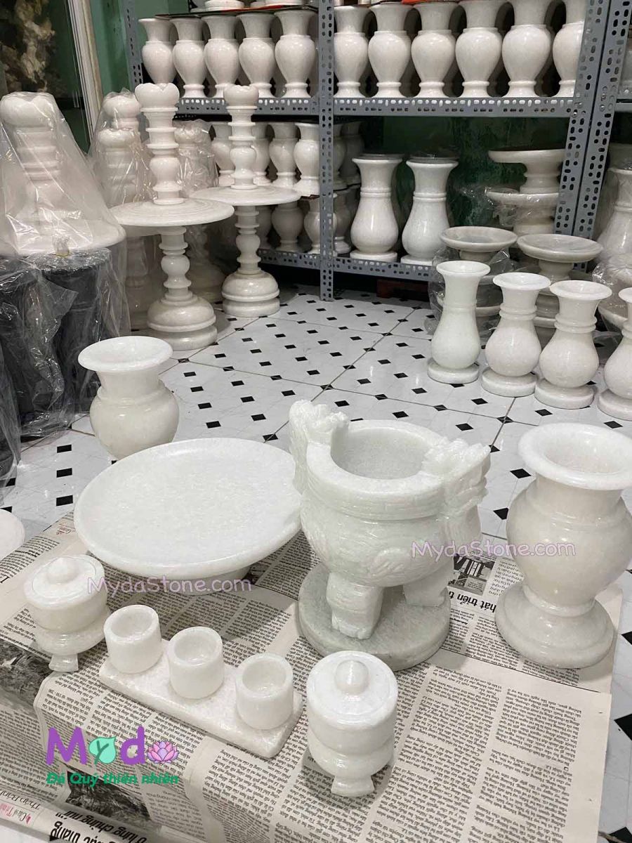 Đồ Thờ Đá tại Hà Tĩnh: Địa chỉ mua Lư Hương, Bát Hương Đá Tự Nhiên Giá tận Xưởng