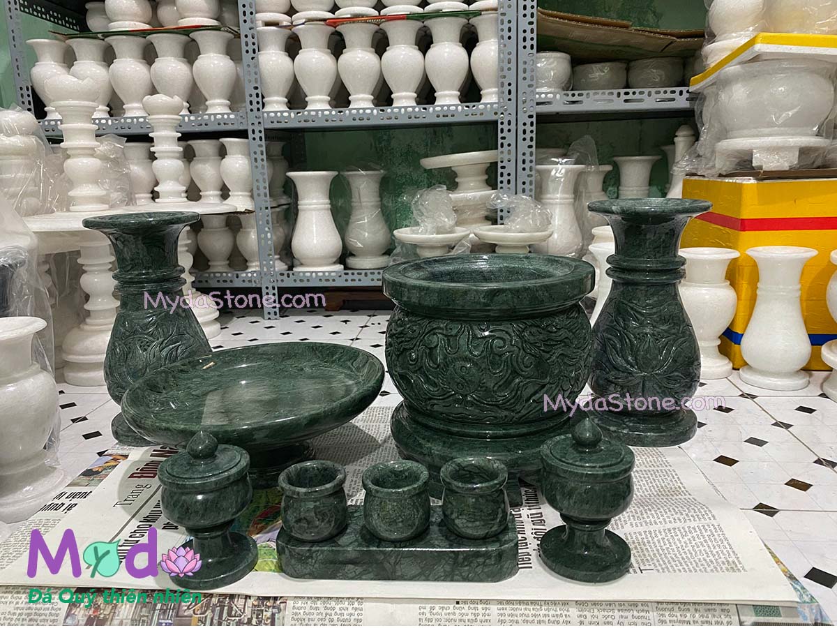 Đồ Thờ Đá tại Hà Tĩnh: Địa chỉ mua Lư Hương, Bát Hương Đá Tự Nhiên Giá tận Xưởng