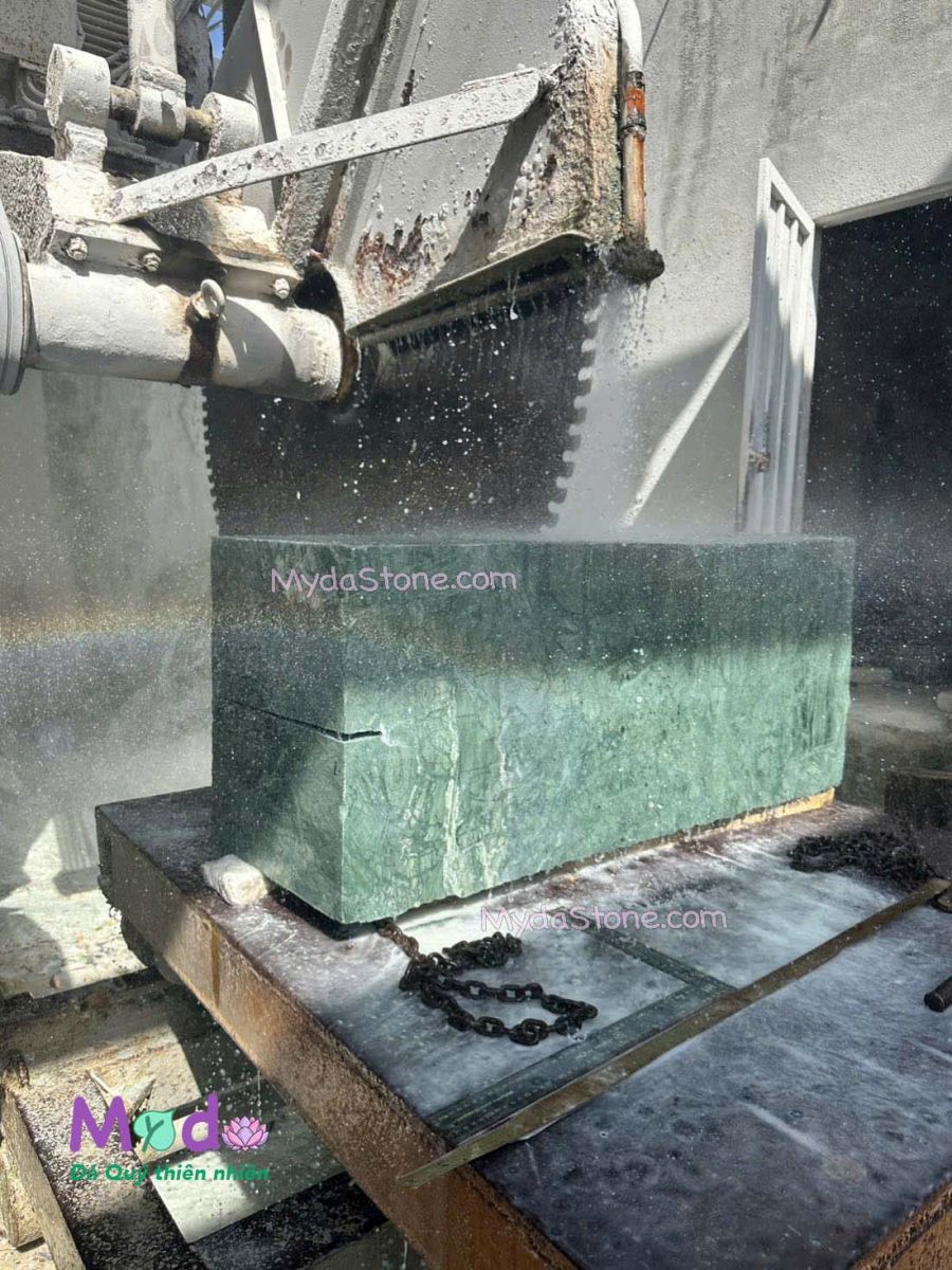 Đồ Thờ Đá tại Hà Tĩnh: Địa chỉ mua Lư Hương, Bát Hương Đá Tự Nhiên Giá tận Xưởng