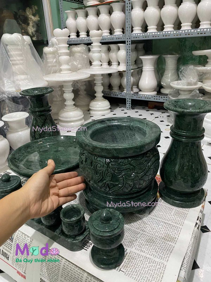 Lư Hương Đá, Đồ Thờ Đá tại Nghệ An