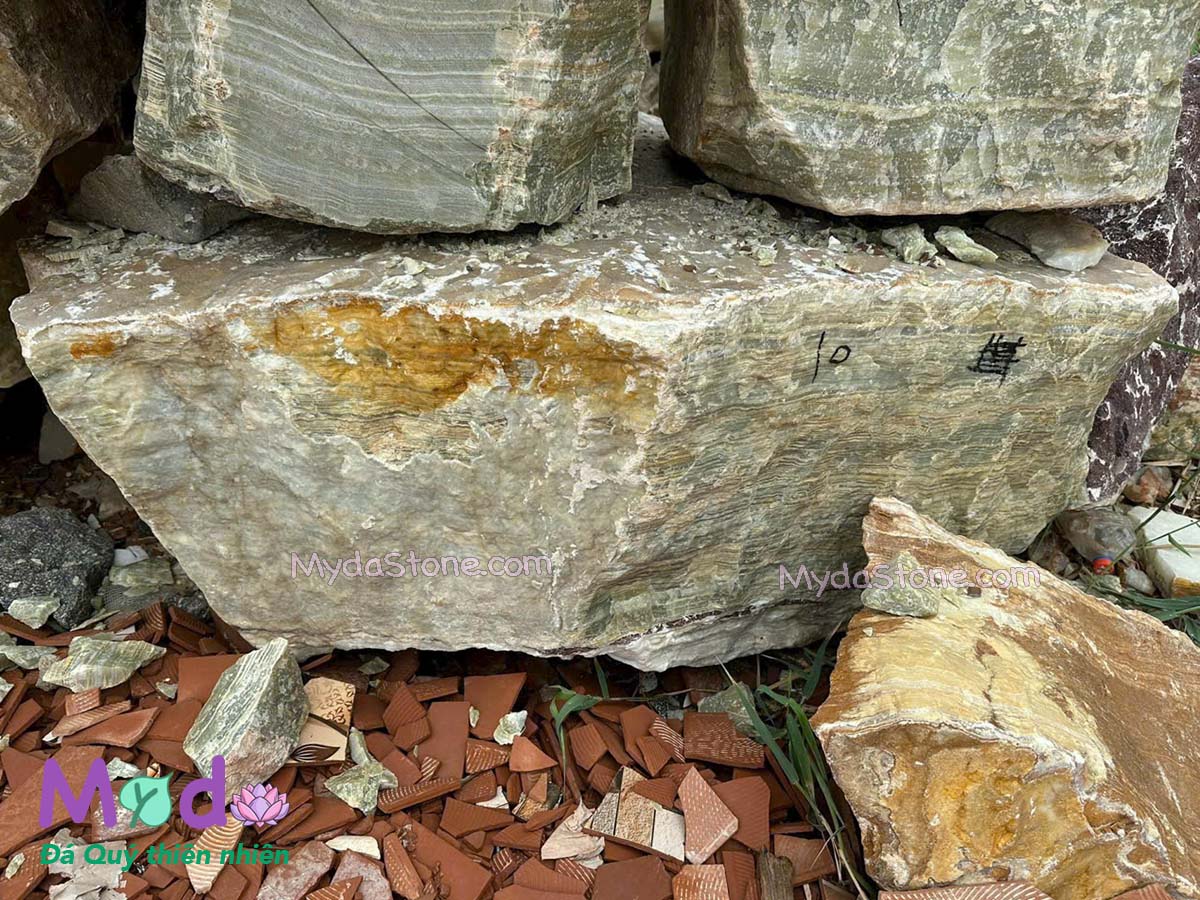 Lư Hương Đá, Đồ Thờ Đá tại Nha Trang