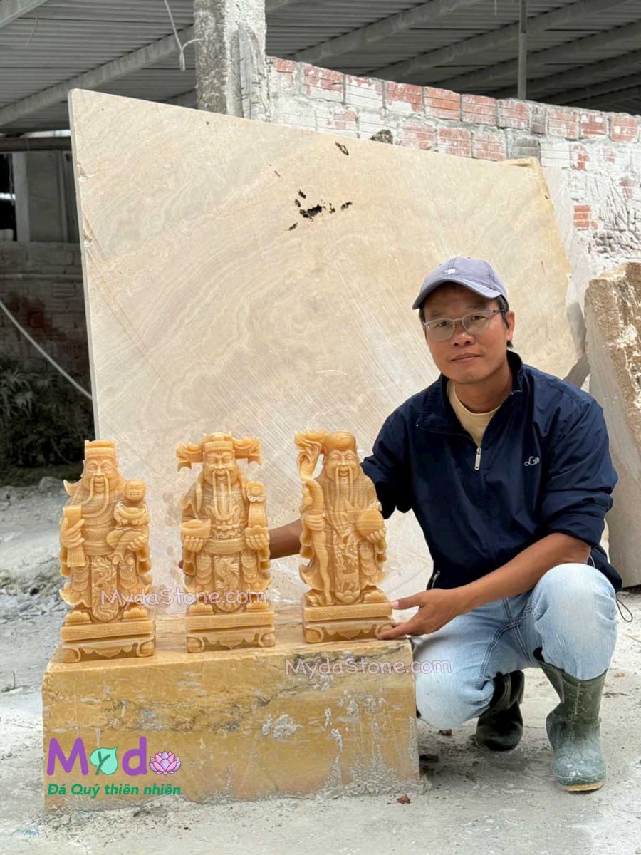 Bộ Đồ Thờ đá, Lư Hương đá tự nhiên tại Quảng Ninh