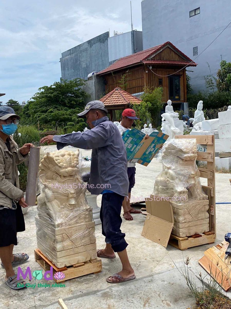 Bộ Đồ Thờ đá, Lư Hương đá tự nhiên tại Quảng Ninh