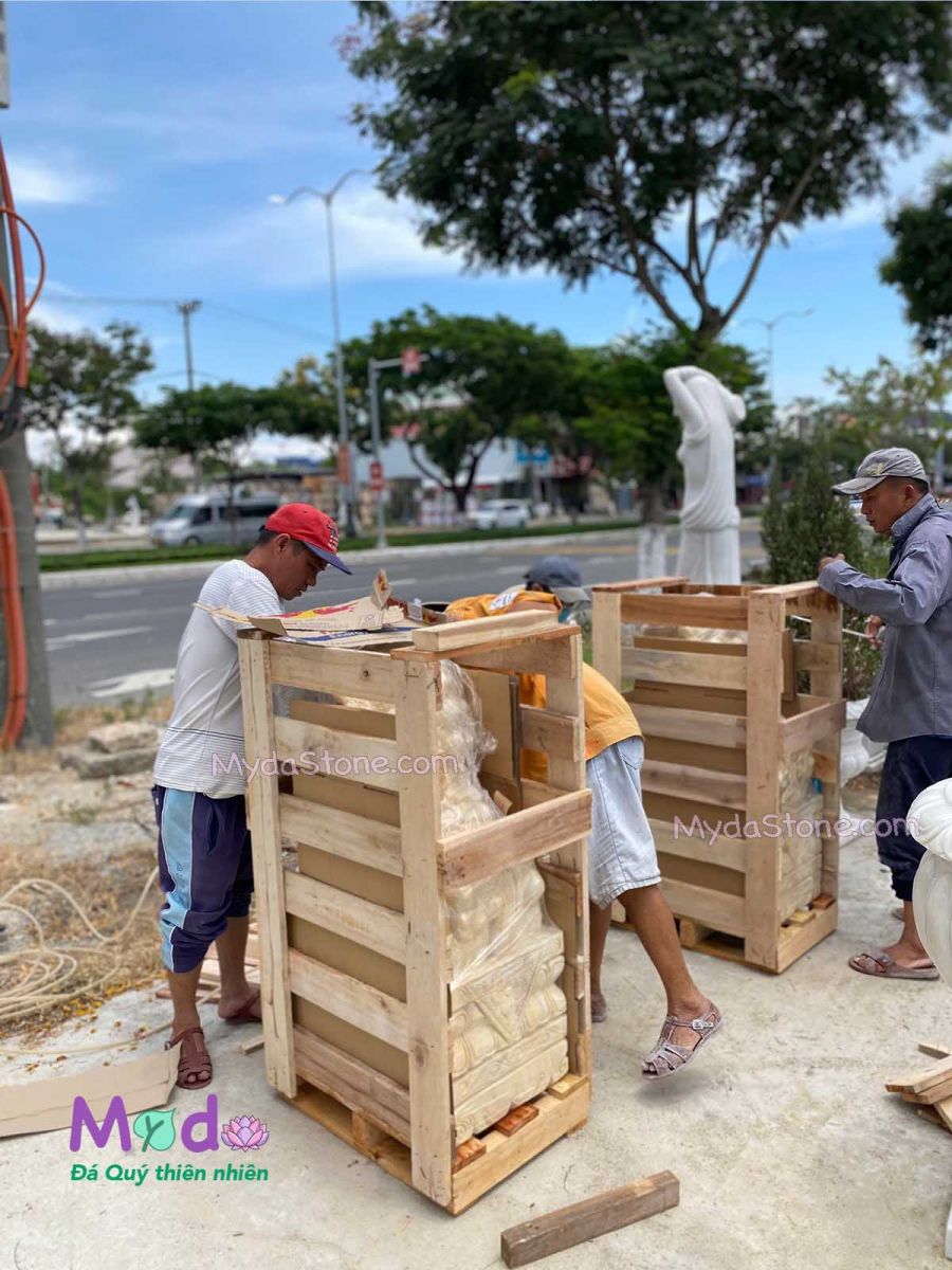 Bộ Đồ Thờ đá, Lư Hương đá tự nhiên tại Quảng Ninh